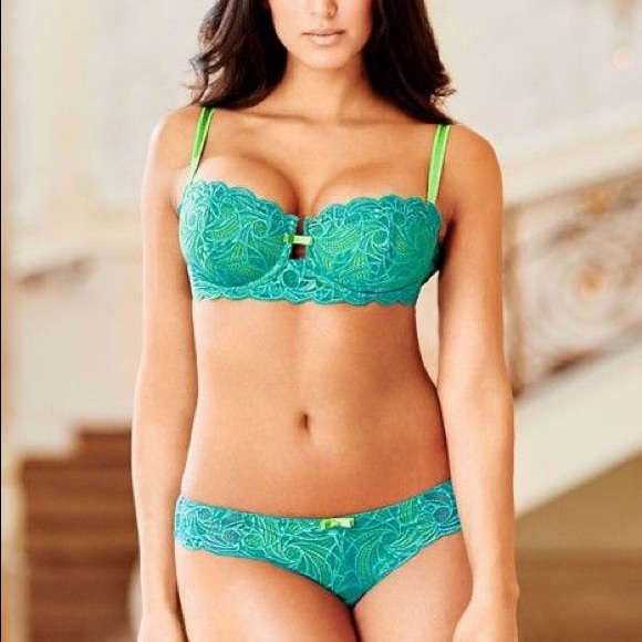 ❗️FINAL PRICE - CLEAR OUT❗️Sexy Lingerie Set!😍 - Picture 2 of 5